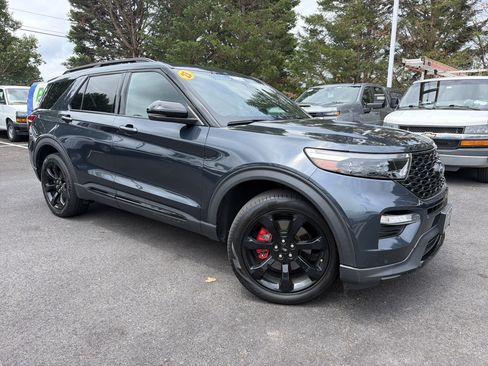 Used 2023 Ford Explorer ST w/ Equipment Group 401A AWD/4WD image 2