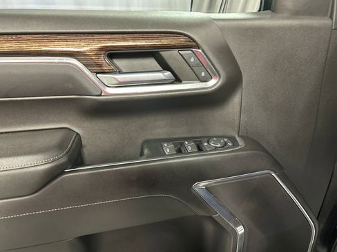 Used 2022 GMC Sierra 1500 Elevation image 13