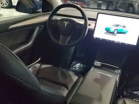 Used 2023 Tesla Model Y Long Range AWD/4WD image 12