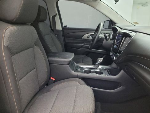 Used 2021 Chevrolet Traverse LS FWD image 21