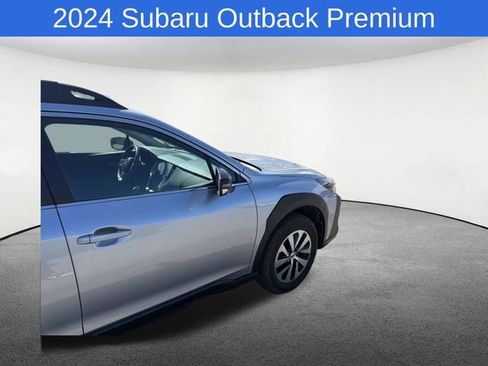 Used 2024 Subaru Outback Premium AWD/4WD image 22