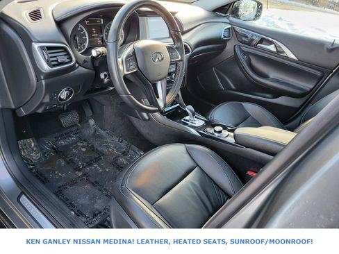 Used 2018 INFINITI QX30 Premium w/ Cargo Package image 25