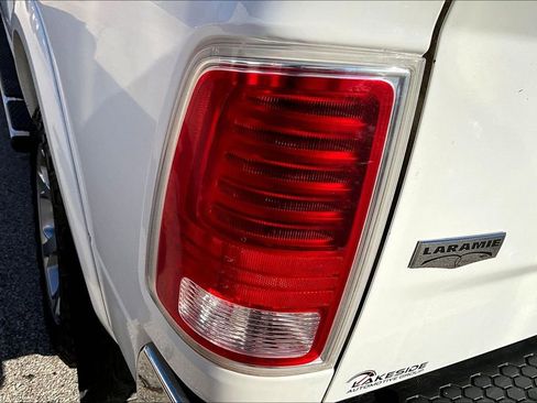 Used 2017 RAM 1500 Laramie image 23