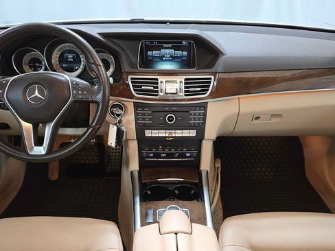 Certified 2016 Mercedes-Benz E 350 Sedan image 19