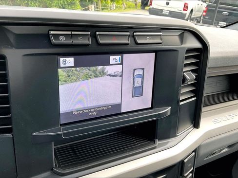 Certified 2024 Ford F350 XL w/ 360-Degree Camera Package RWD image 19