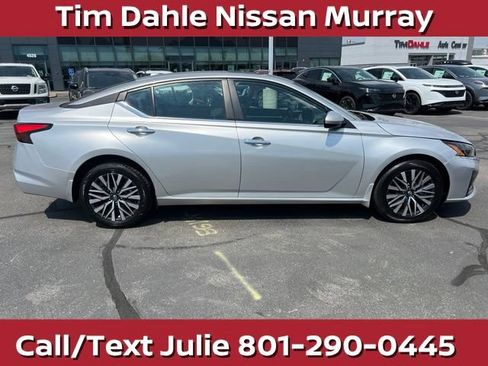 Used 2023 Nissan Altima 2.5 SV w/ SV Premium Package AWD/4WD image 13