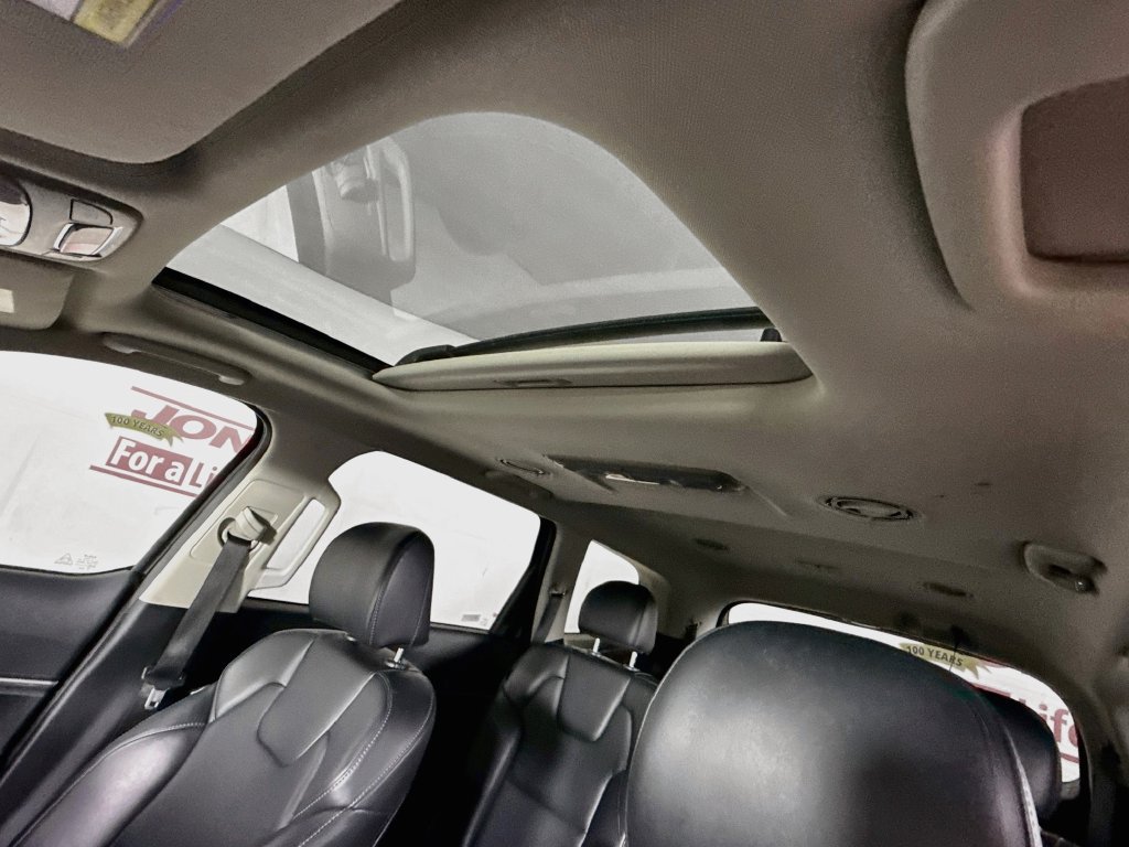 Used 2025 Kia Telluride S AWD/4WD image 13