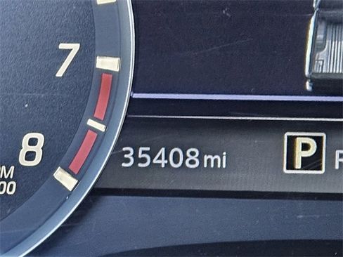 Used 2023 Nissan Frontier SV image 29