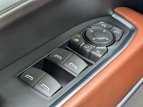 Used 2025 GMC Sierra 2500 Denali Ultimate image 26