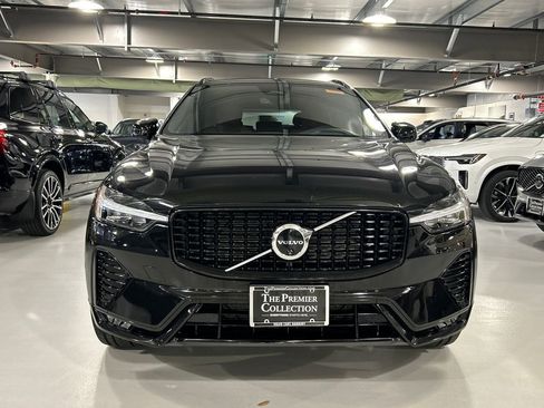 Used 2025 Volvo XC60 B5 Plus image 6