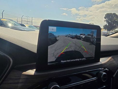 Used 2020 Ford Escape Titanium w/ Titanium Premium Package 2.0 image 30