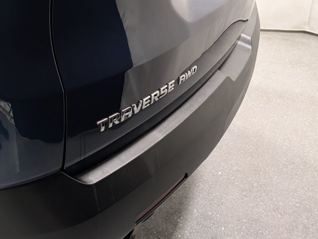 Certified 2023 Chevrolet Traverse LT w/ LT Premium Package AWD/4WD image 6