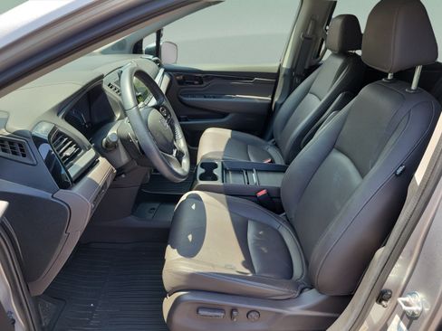 Used 2024 Honda Odyssey Touring image 25