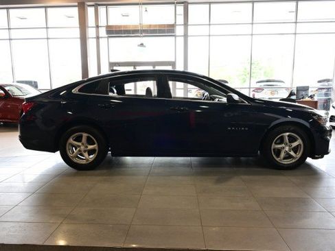 Used 2016 Chevrolet Malibu LS FWD image 4