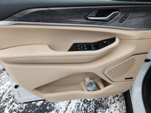 Used 2021 Jeep Grand Cherokee L Limited image 8