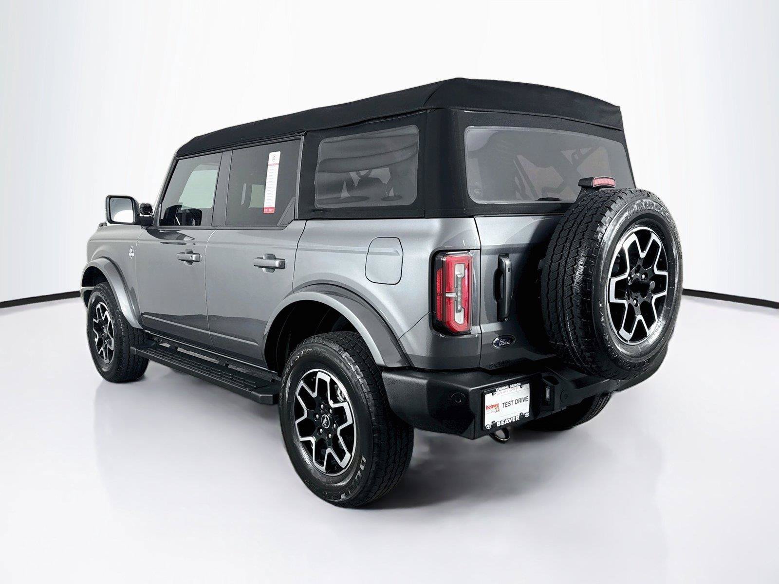 Used 2024 Ford Bronco Outer Banks AWD/4WD image 13