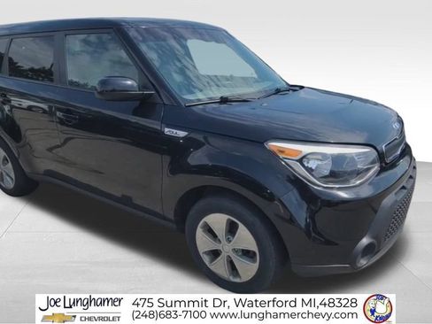 Used 2016 Kia Soul FWD image 2