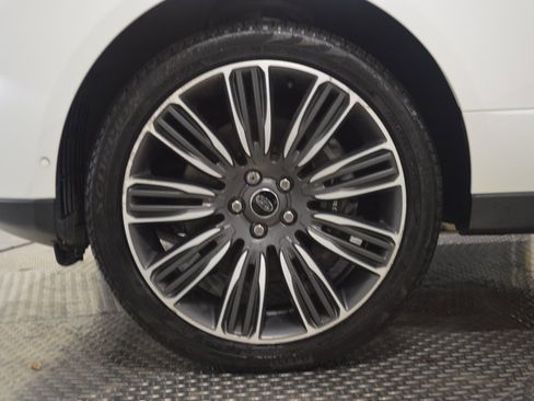 Used 2022 Land Rover Range Rover Westminster Edition image 13