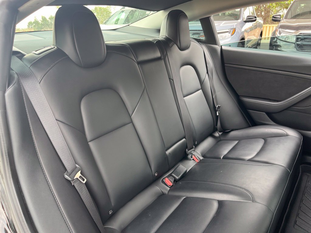 Used 2022 Tesla Model 3 Long Range AWD/4WD image 39