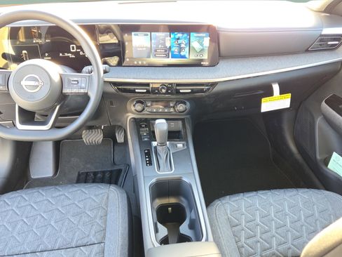 New 2026 Nissan Kicks SV image 14