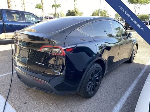 Used 2023 Tesla Model Y Long Range AWD/4WD image 4