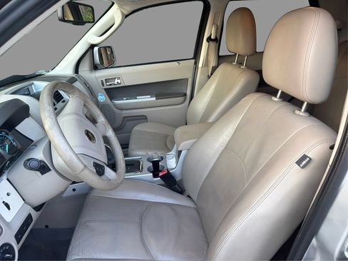 Used 2010 Mercury Mariner Premier FWD image 10