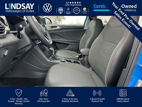 Certified 2025 Volkswagen Taos SE image 12