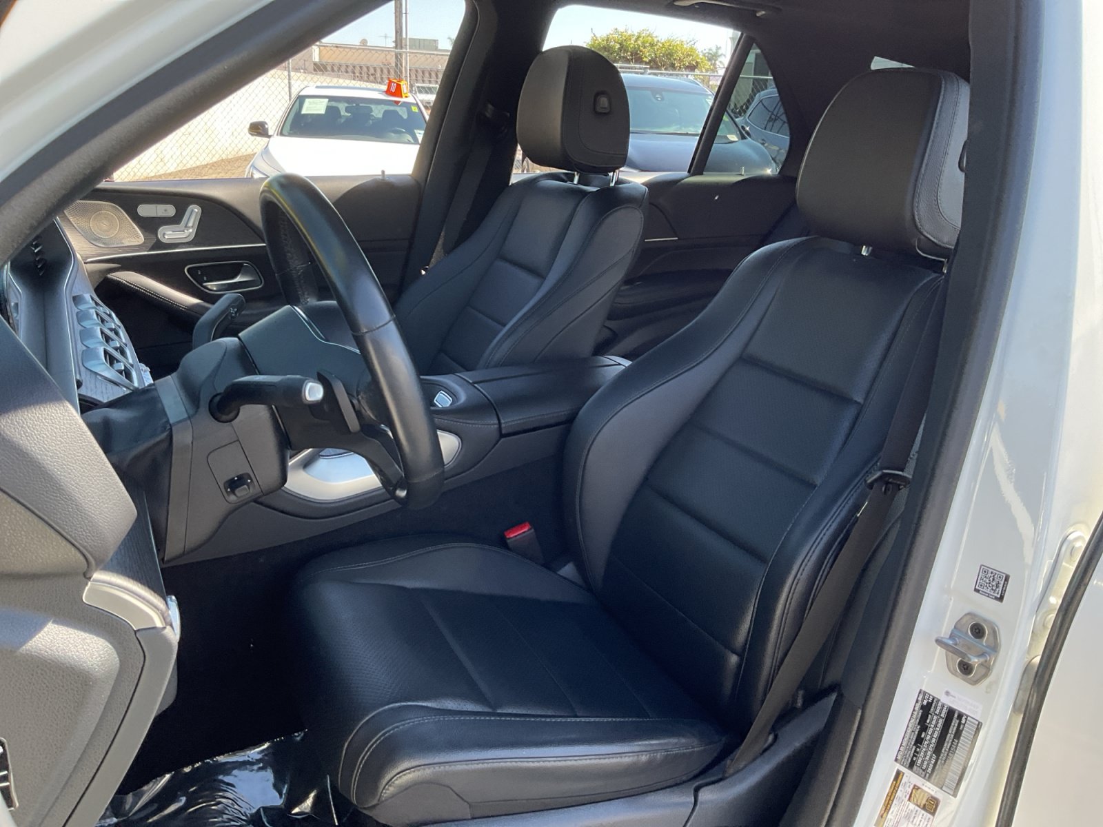 Used 2022 Mercedes-Benz GLE 350 4MATIC w/ Premium Package image 18