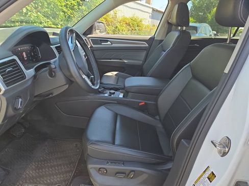 Used 2023 Volkswagen Atlas SEL AWD/4WD image 12