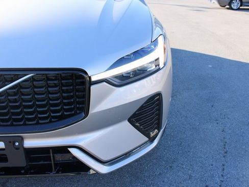 Used 2025 Volvo XC60 B5 Plus image 43