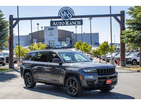 Used 2023 Jeep Grand Cherokee L Laredo AWD/4WD image 1