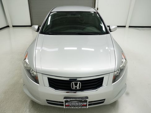 Used 2009 Honda Accord LX image 2