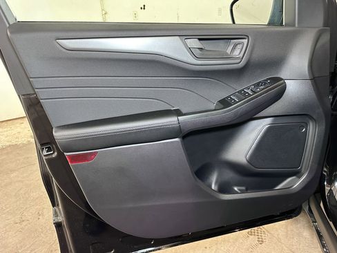 New 2026 Ford Escape Active w/ Cold Weather Package image 15
