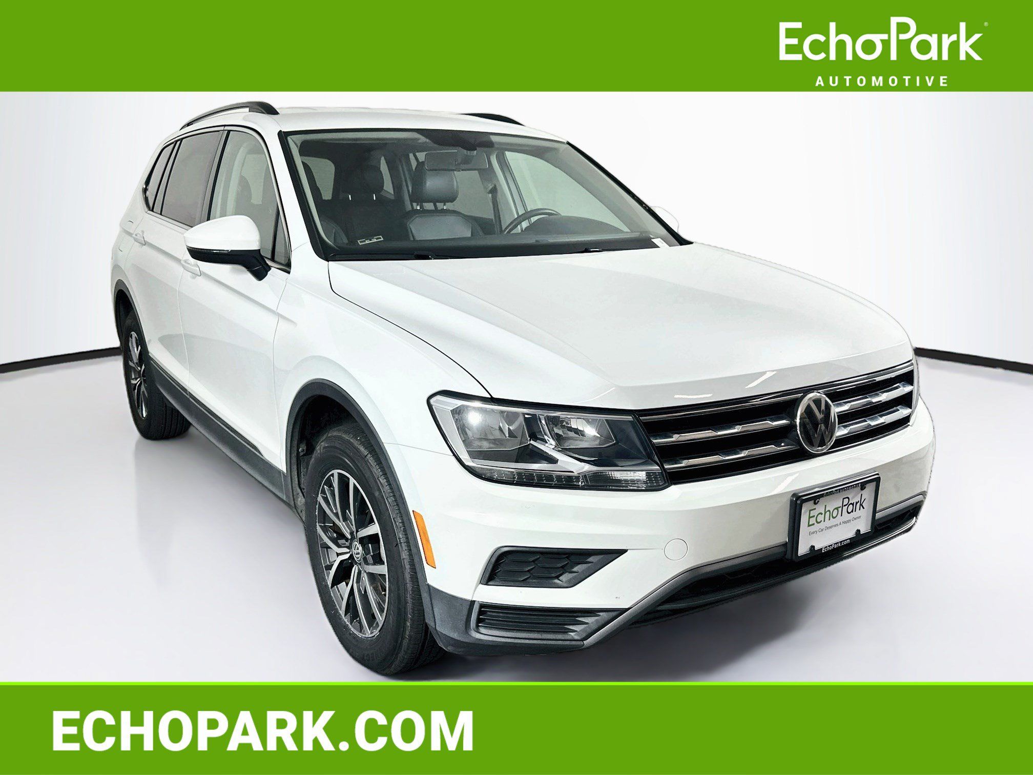 Used 2020 Volkswagen Tiguan SE FWD image 1