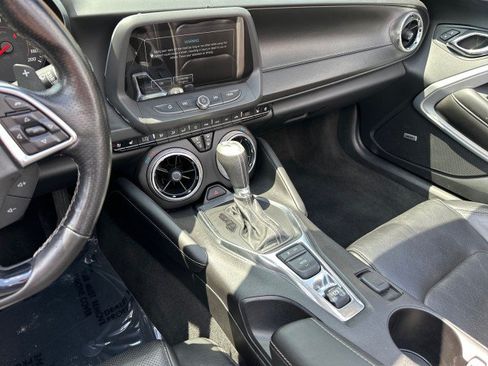 Used 2016 Chevrolet Camaro SS RWD image 48