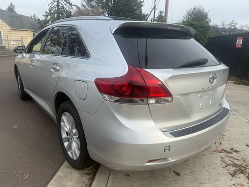 Used 2013 Toyota Venza XLE image 6