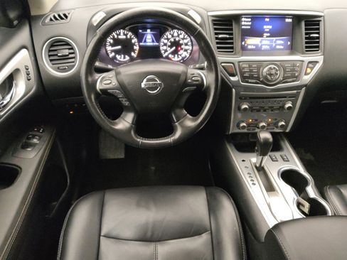 Used 2019 Nissan Pathfinder SL FWD image 22