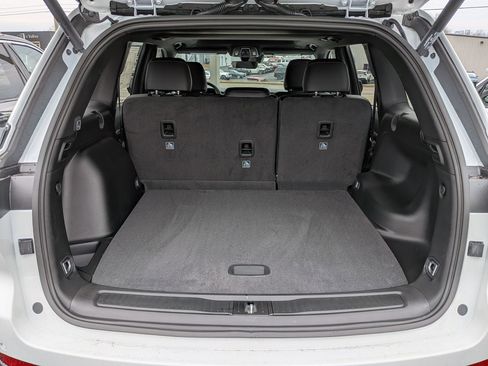 New 2026 Jeep Grand Cherokee Altitude image 29