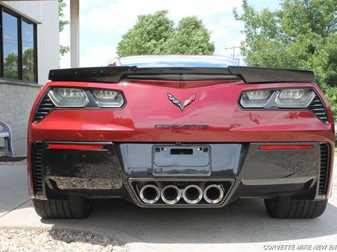 Used 2016 Chevrolet Corvette Z06 w/ 3LZ Preferred Equipment Group RWD image 24