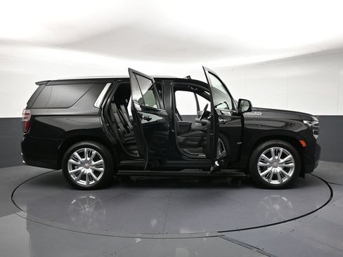 Used 2024 Chevrolet Tahoe High Country AWD/4WD image 33