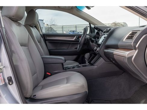 Used 2018 Subaru Legacy 3.6R Limited image 11