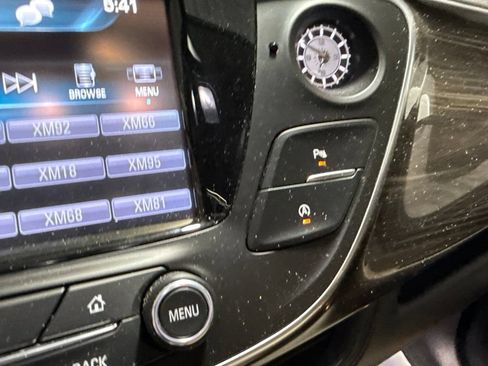 Used 2019 Buick Envision Essence w/ LPO, Road Trip Package FWD image 33