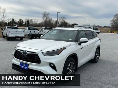 Used 2021 Toyota Highlander XLE