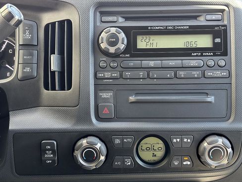 Used 2014 Honda Ridgeline RTS image 19