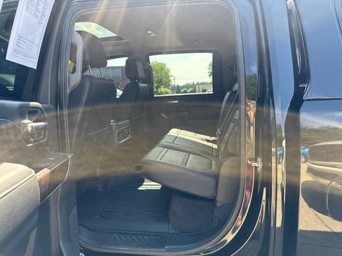 Used 2020 GMC Sierra 2500 Denali w/ Denali Ultimate Package AWD/4WD image 18