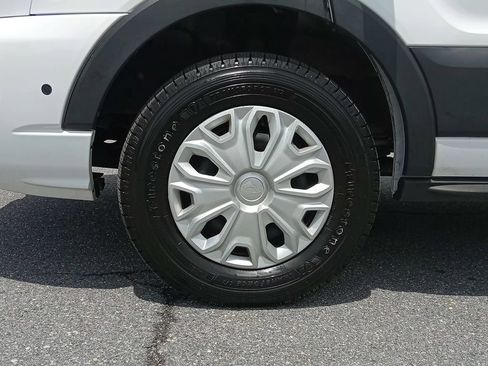 Certified 2024 Ford Transit 350 XLT RWD image 11