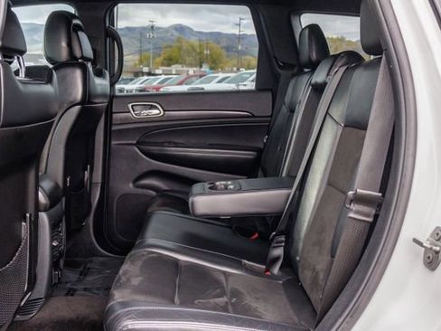 Used 2018 Jeep Grand Cherokee Altitude image 8