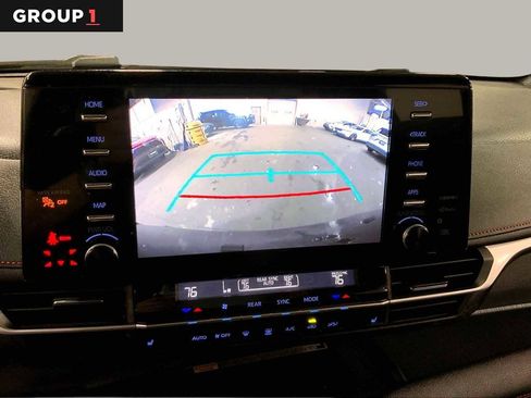 Used 2024 Toyota Sienna XSE w/ XSE Plus Package AWD/4WD image 27