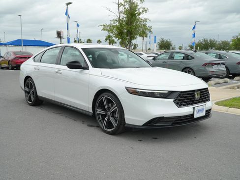 New 2026 Honda Accord SE image 3