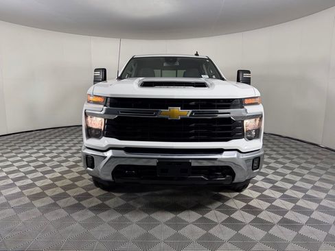 Used 2024 Chevrolet Silverado 2500 LT w/ Safety Package image 10